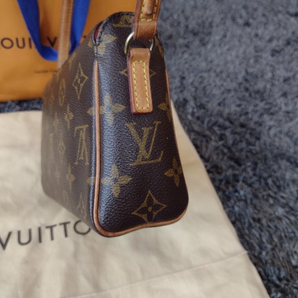 🌹Amazing Rare Louis Vuitton Recital - Picture 7 of 15